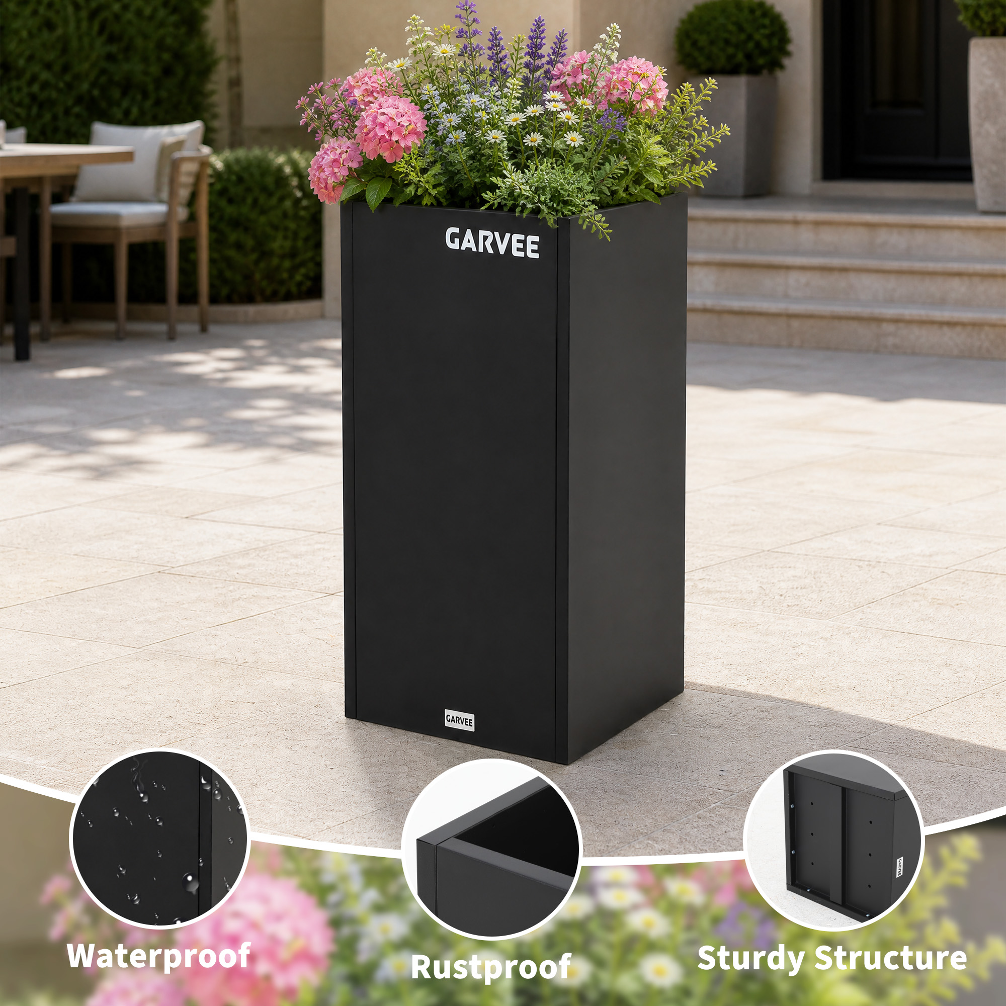 Metal planter with removable internal divider