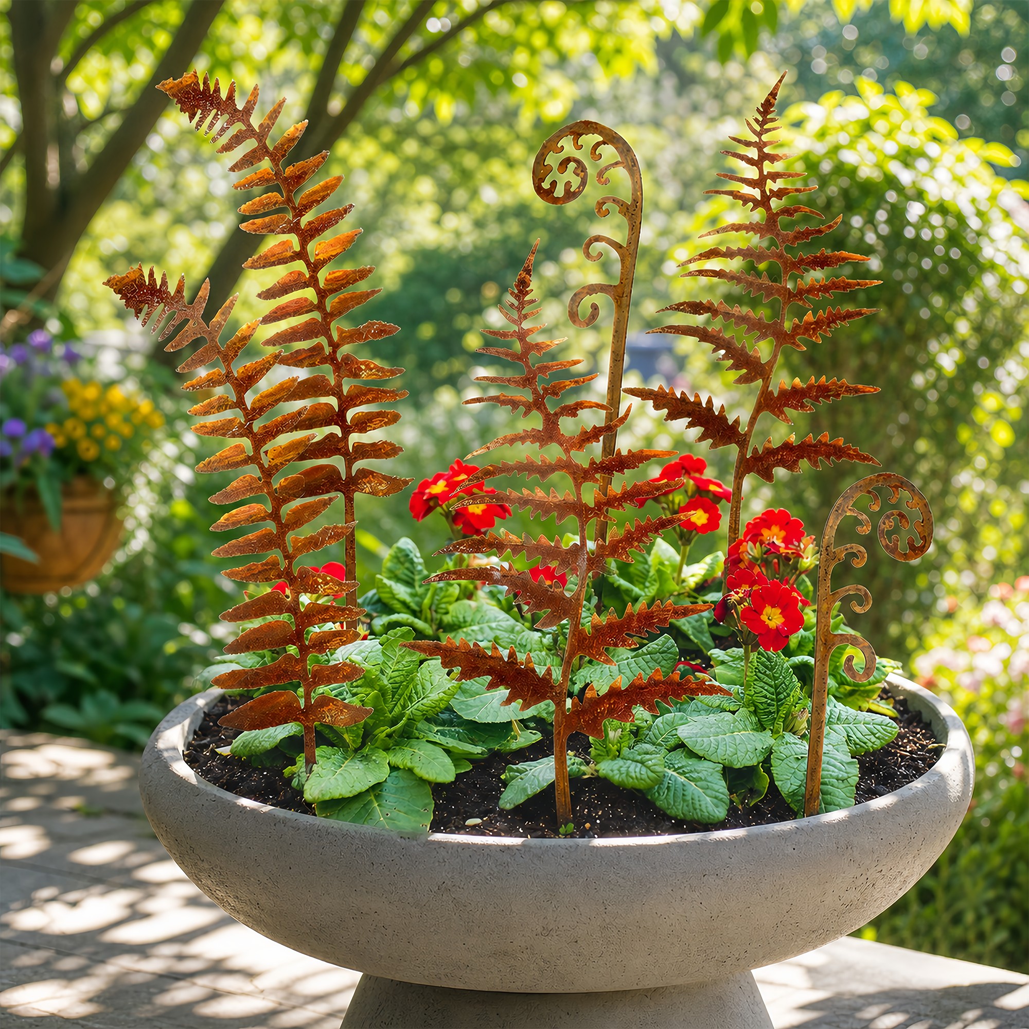 Iron fern decorations with a vintage-style surface finish